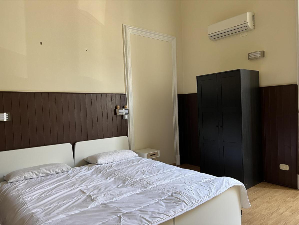 Il Giardino E Gli Affreschi Bed & Breakfast Catania Exterior photo