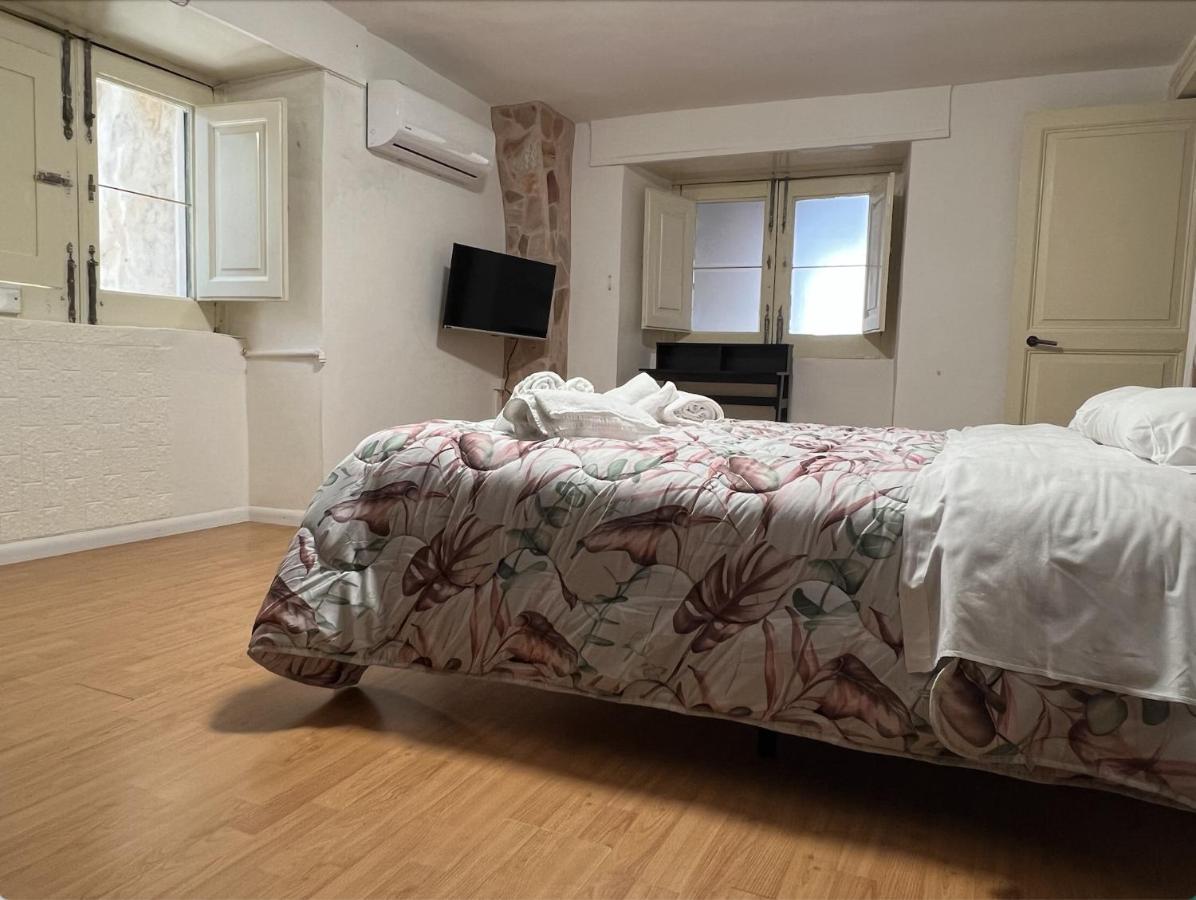 Il Giardino E Gli Affreschi Bed & Breakfast Catania Exterior photo
